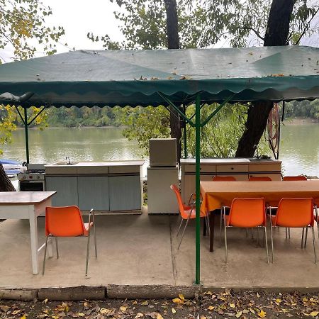 Tisza-Beach Wild Camping 5 Szegedin Exterior foto