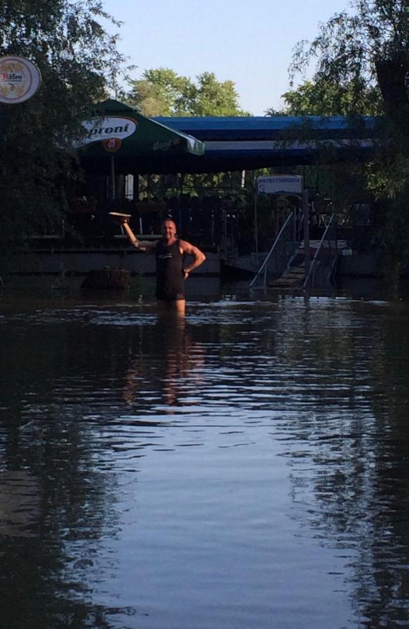 Tisza-Beach Wild Camping 5 Szegedin Exterior foto